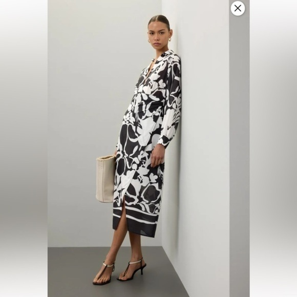 AREA STARS White & Black Sheath Dress, Size Medium - Picture 1 of 16